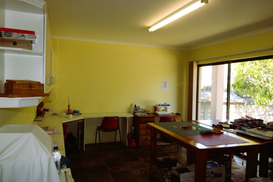 5 Bedroom Property for Sale in Cambridge Eastern Cape